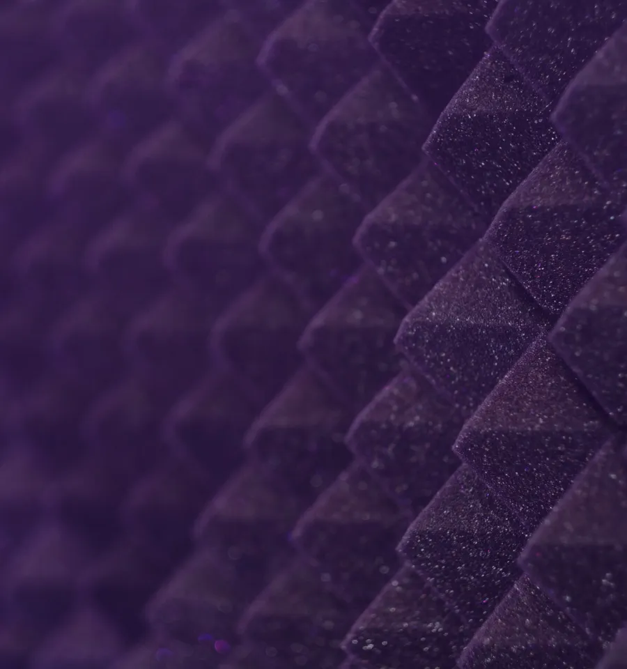 HearAdvisor lab scene highlighting Expert Choice winners